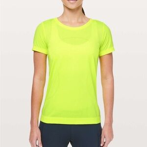 Lululemon Swiftly Tech SS Breeze *Relaxed Fit Ray Highlighter Yellow Size 6